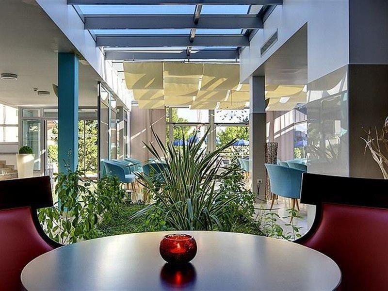 Hotel Quercus ดริเวนิก ภายนอก รูปภาพ
